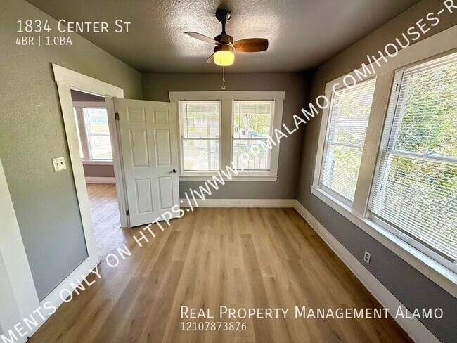 Building Photo - 1834 Center St