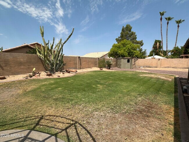 Building Photo - 2336 N 123rd Dr