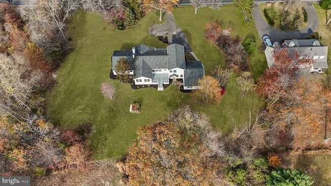 Building Photo - 271 Stoopville Rd