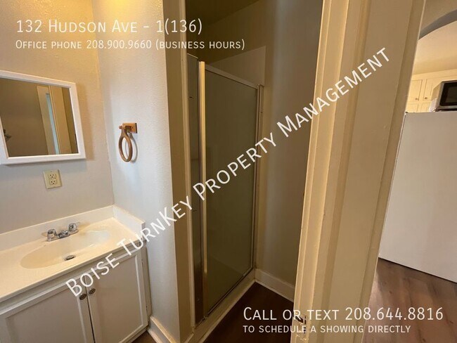 Building Photo - 132 Hudson Ave