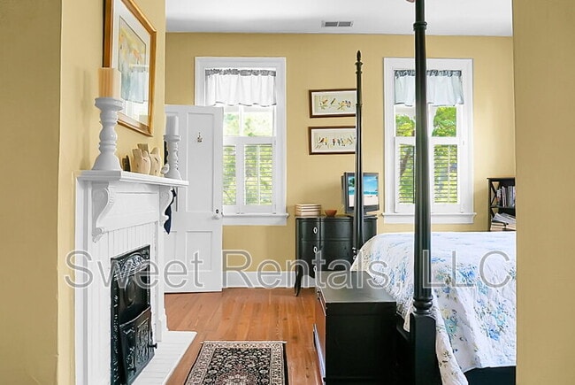 Building Photo - 6 Wentworth St