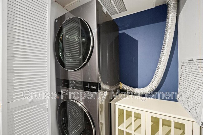 Building Photo - 61 S Treehouse Ln