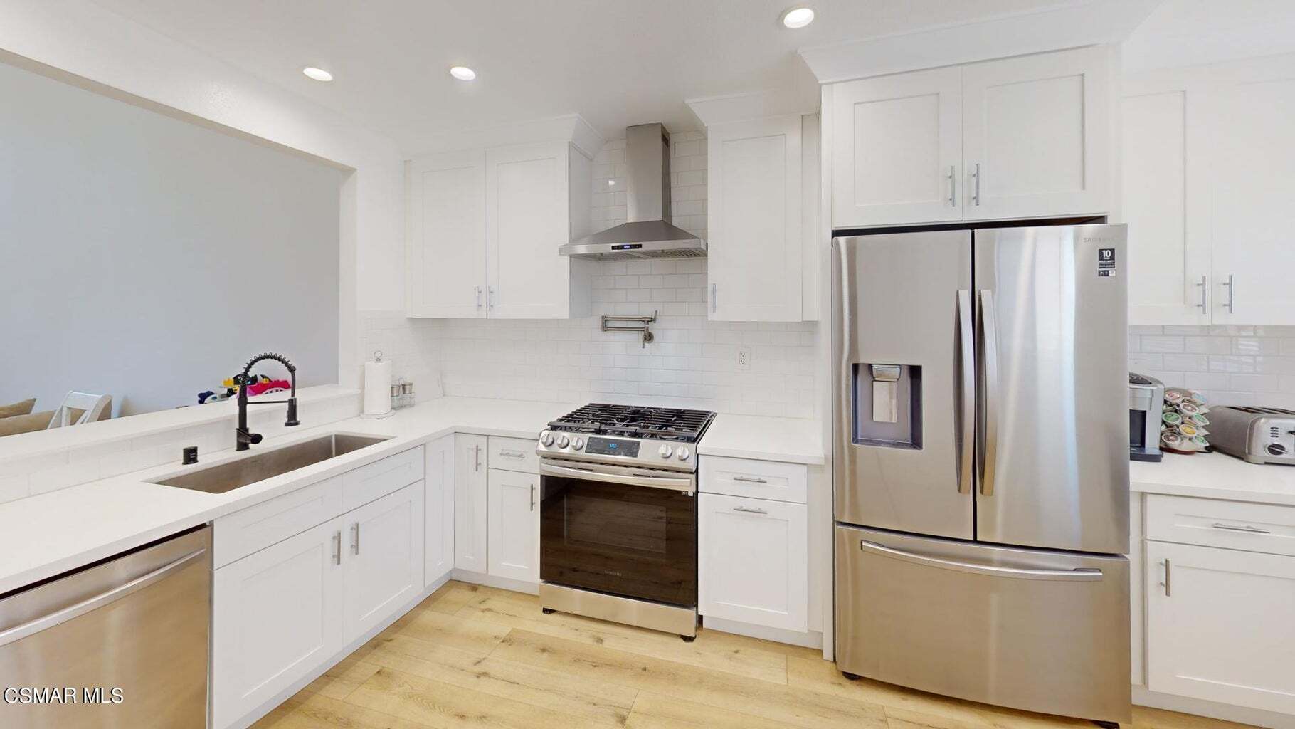 Building Photo - 416 Shoreview Dr
