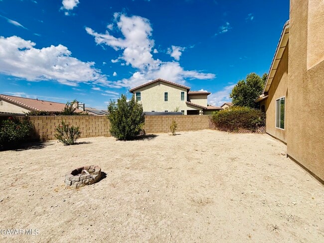 Building Photo - 4640 Trojan Ct