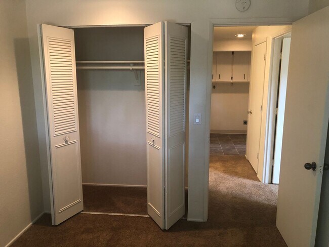 Building Photo - purvis02