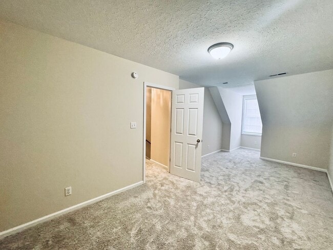 Building Photo - 107 Willard Way