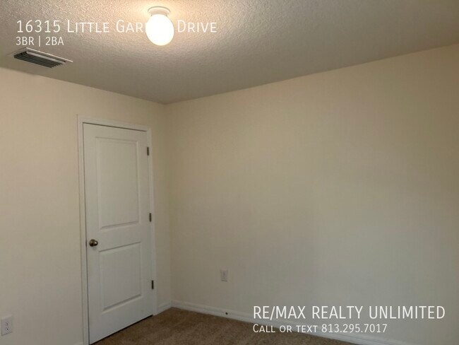 Building Photo - 16315 Little Garden Dr
