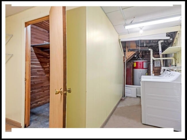 Building Photo - 112 E Lawson St