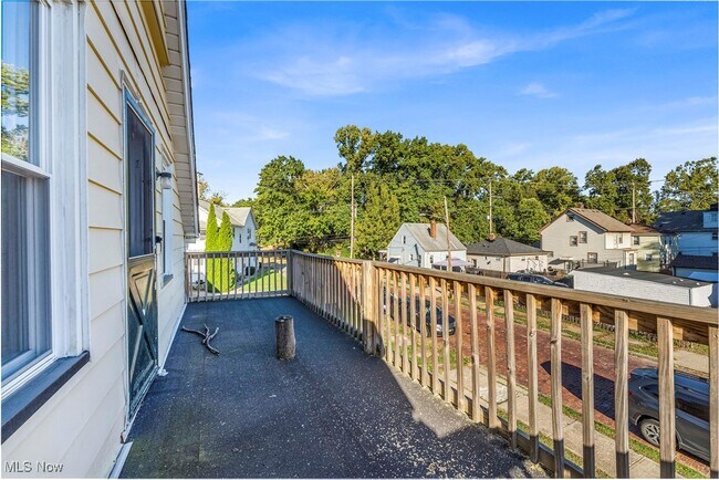 Building Photo - 1717 Granby Ave