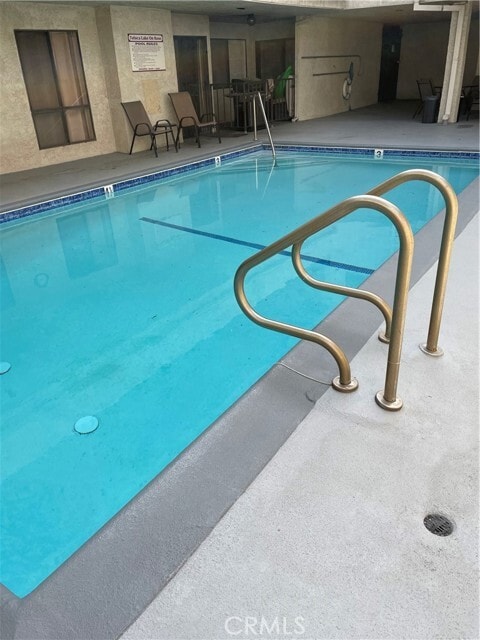 Building Photo - 225 N Rose St