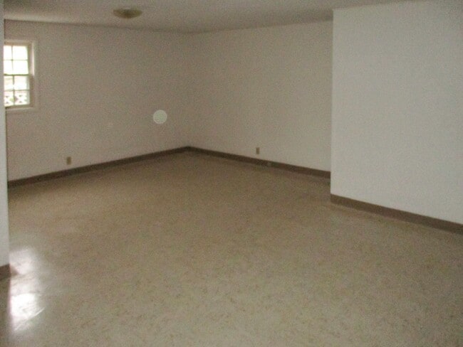 Building Photo - 2665 Alvarado Terrace S