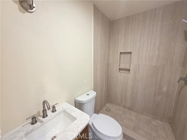 Building Photo - 12306 Louise Ave