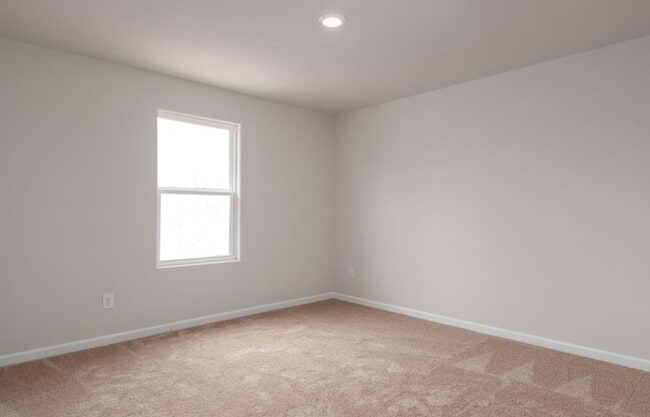 Building Photo - 4725 Hazelburn Dr