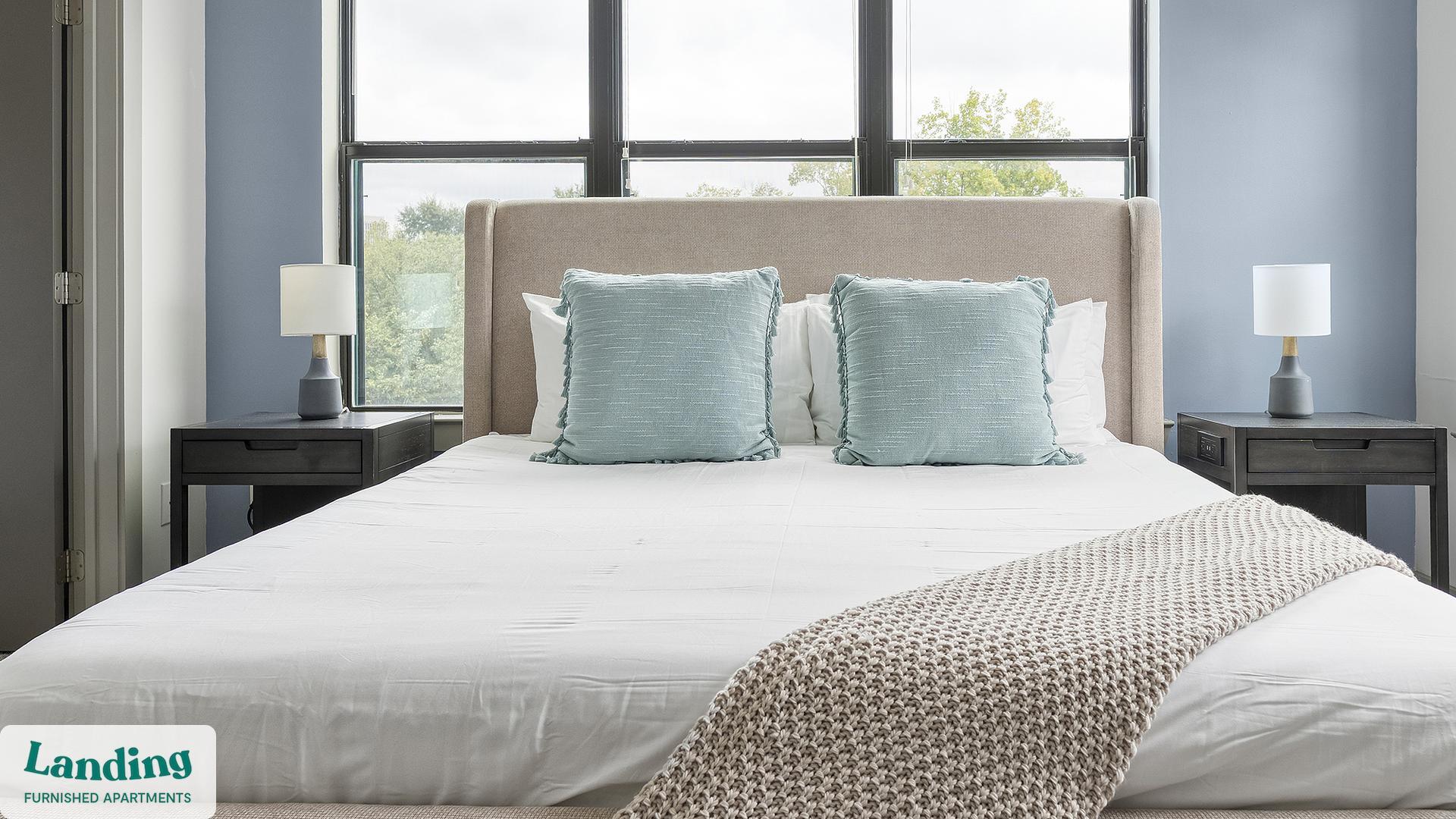 Building Photo - 930 Howell Mill Rd NW