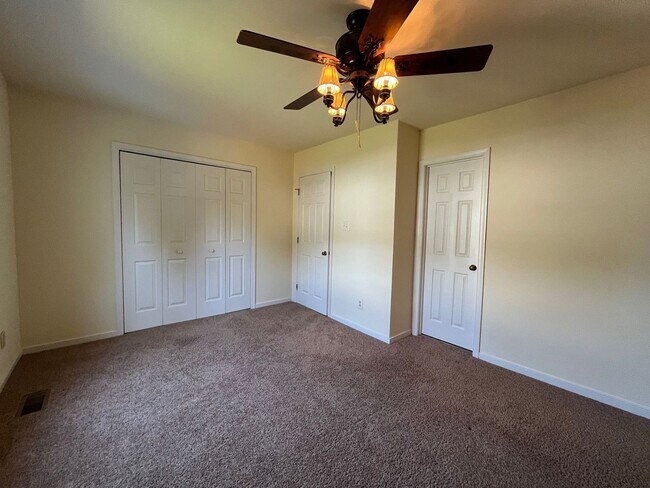 Building Photo - 8704 Hermitage Trace Cir