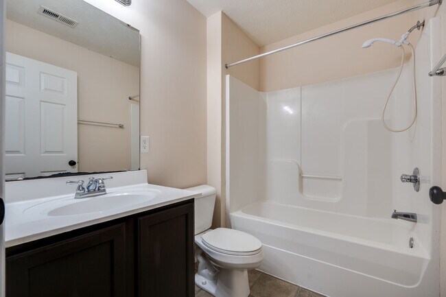 Building Photo - 2652 Harrison Ln