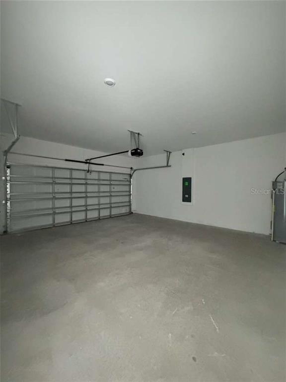 Building Photo - 5664 Lemon Grass St