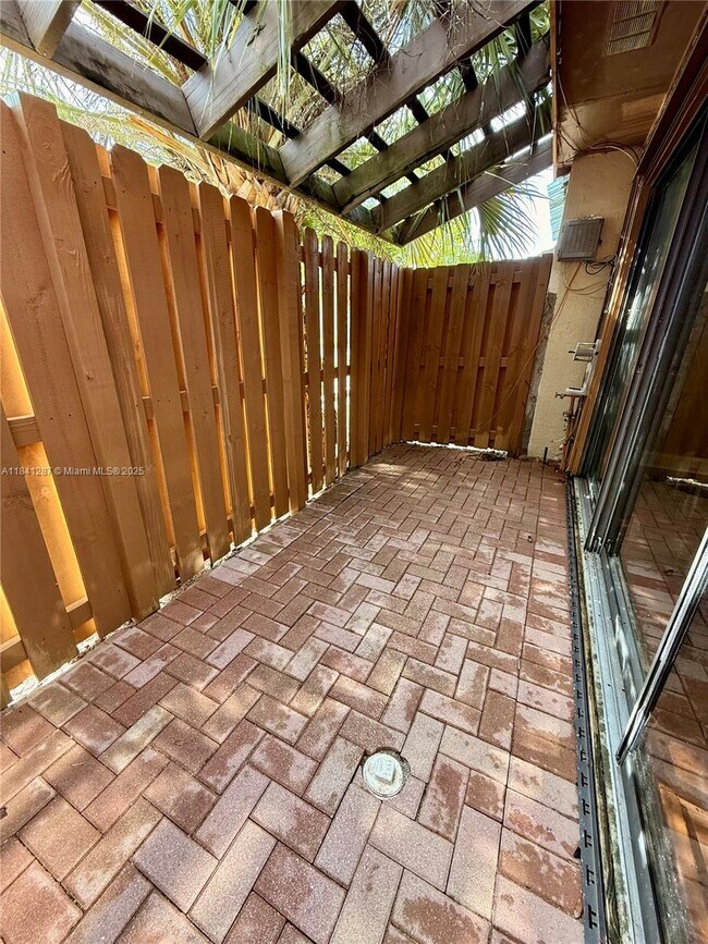 Building Photo - 4192 SW 87th Terrace