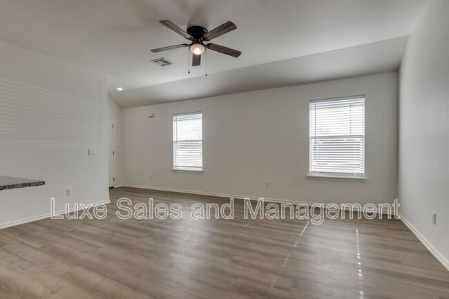 Building Photo - 11611 Mackenzie Wy