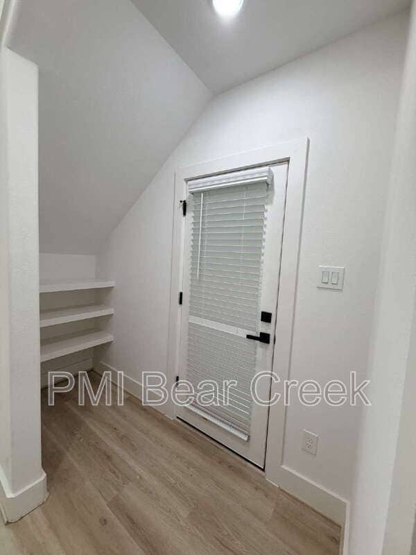 Building Photo - 2706 Cochran St