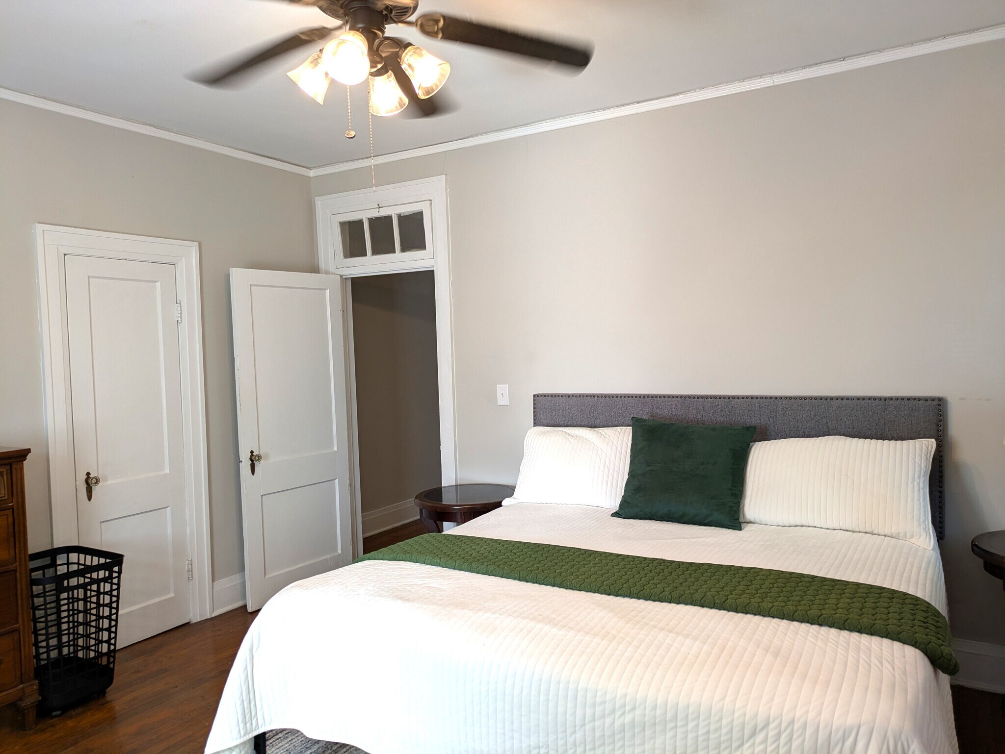 Building Photo - 1910 Madison Ave