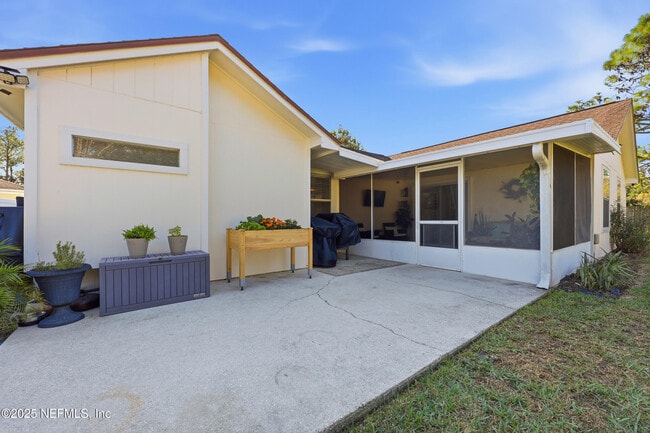 Building Photo - 2143 Lady Di Ln