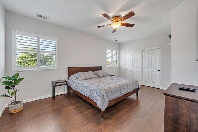 Building Photo - 10459 Summershade Ln