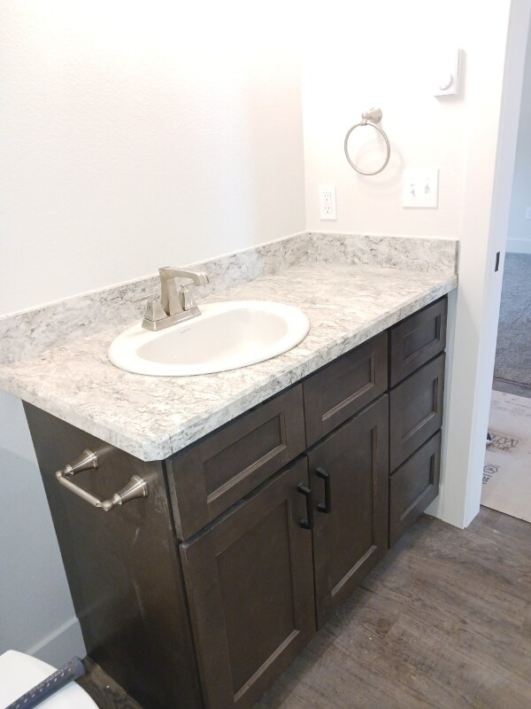 Building Photo - 204 11th Ave W