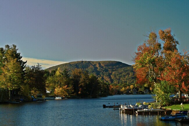 Building Photo - 88 Main St