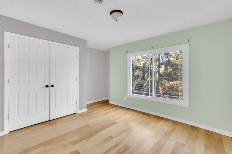 Building Photo - 1264 Watercrest Cir