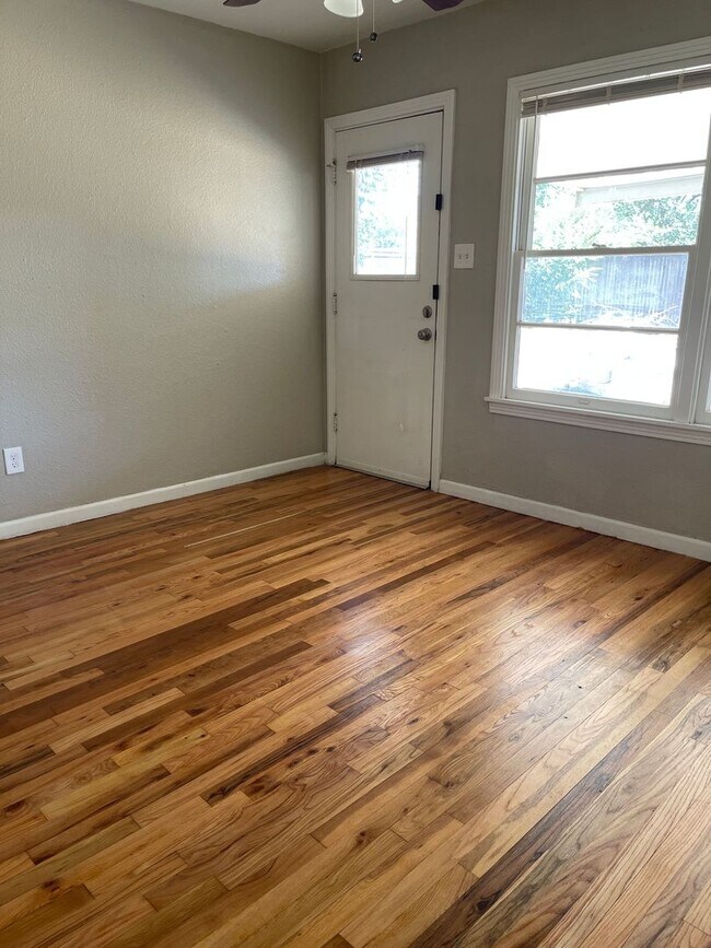 Building Photo - Pre Leasing for fall 2026! 4/3.5 in Tech Terrace!