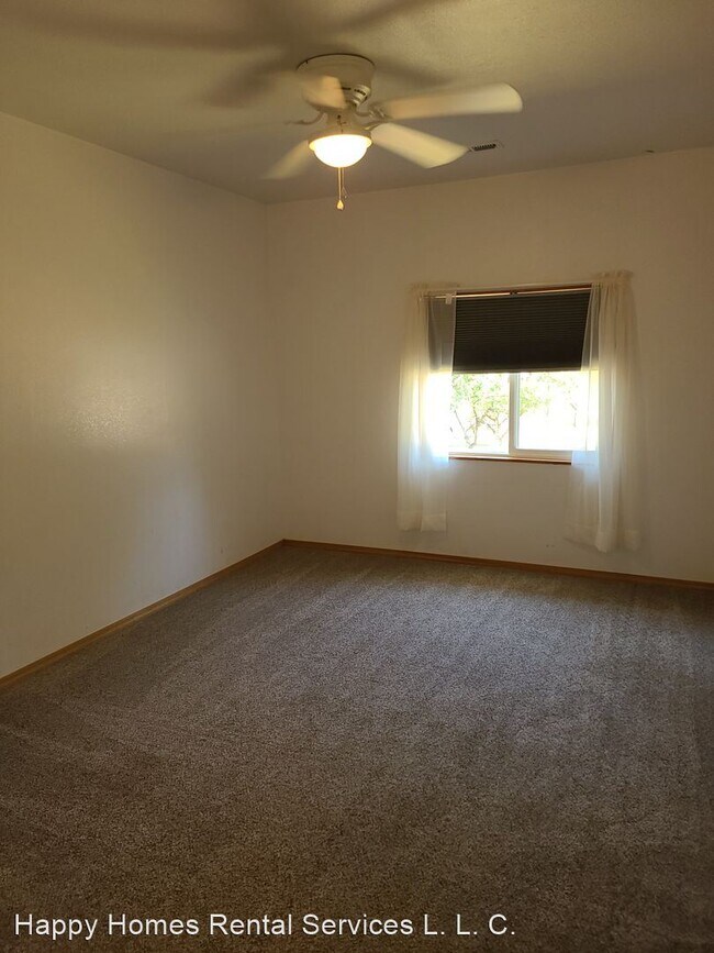 Building Photo - 3 br, 2 bath House - 13232 N. Chase Road