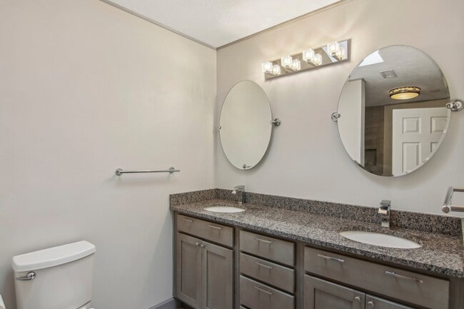 Building Photo - 11 Timothy Ln