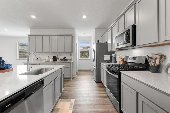 Building Photo - 16401 Coratina Dr