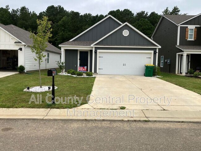 Primary Photo - 135 River Birch Ln