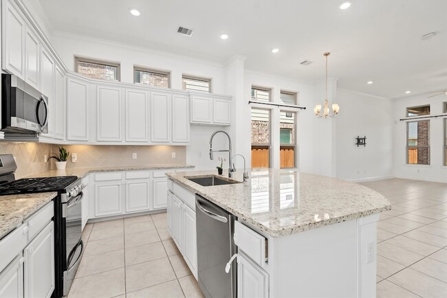 Building Photo - 28215 Whitmore Bend Dr