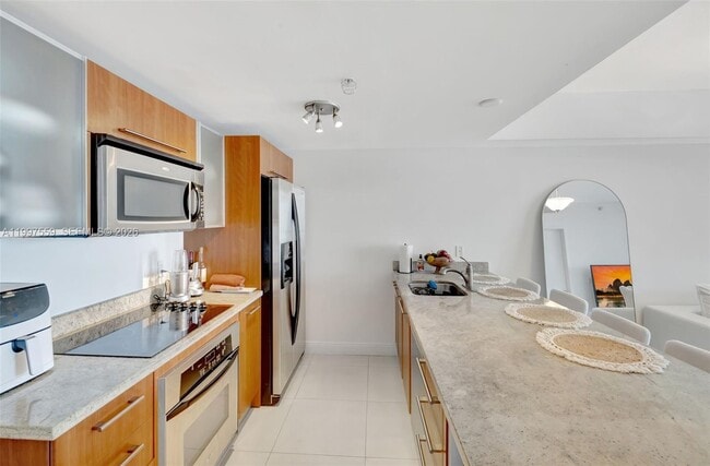 Building Photo - 185 SW 7th St