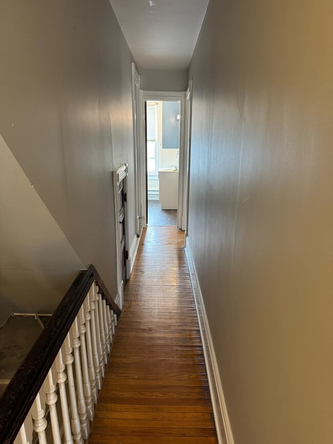 Hallway - 675 Spring Garden St
