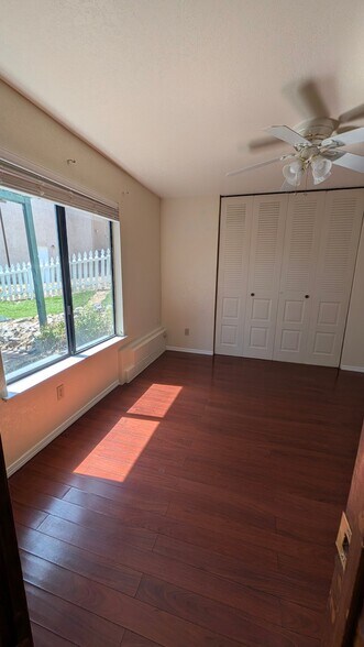 Building Photo - 18818 W Ridge View Dr