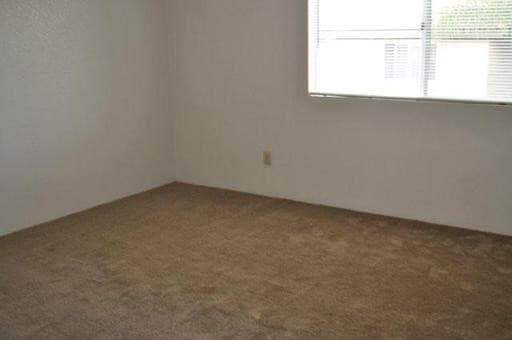 Building Photo - Spacious 3-Bedroom Duplex in Spring Valley