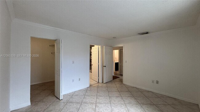 Building Photo - 1186 NW 123rd Ct