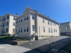 Building Photo - 14 Prentice St