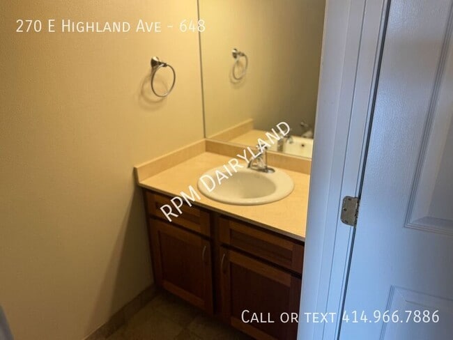 Building Photo - 270 E Highland Ave