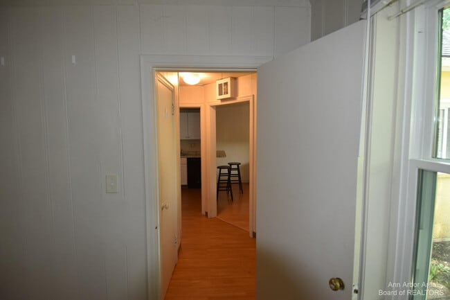 Building Photo - 1331 White St