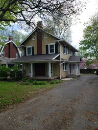 Building Photo - 5609 Central Ave
