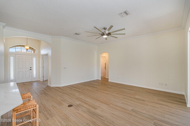 Building Photo - 4096 San Beluga Way