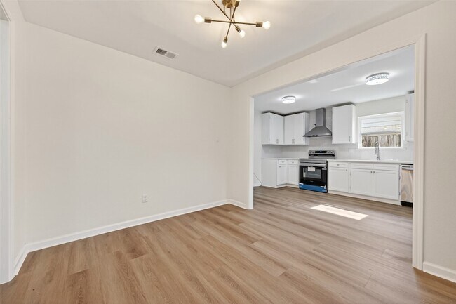Building Photo - 24014 Nomini Hall Ln