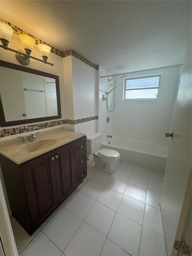 Building Photo - 8607 SW 137th Ave