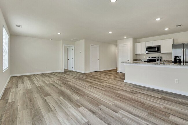 Building Photo - 576 Fox Den Cir