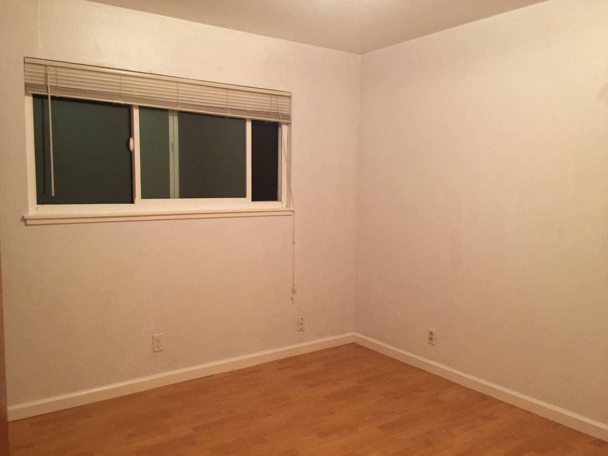 Building Photo - 895 Coburn Ct
